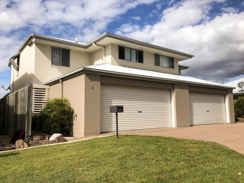 Photo - 2/110 Lexey Crescent, Wakerley QLD 4154 - Image 1