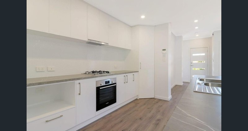 Photo - 2/110 Lovelock Drive, Noarlunga Downs SA 5168 - Image 3