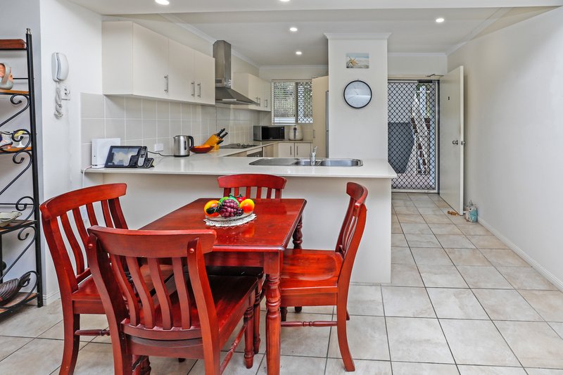 Photo - 2/110 Moore Street, Trinity Beach QLD 4879 - Image 3