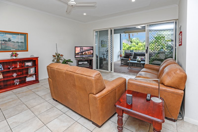 Photo - 2/110 Moore Street, Trinity Beach QLD 4879 - Image 4