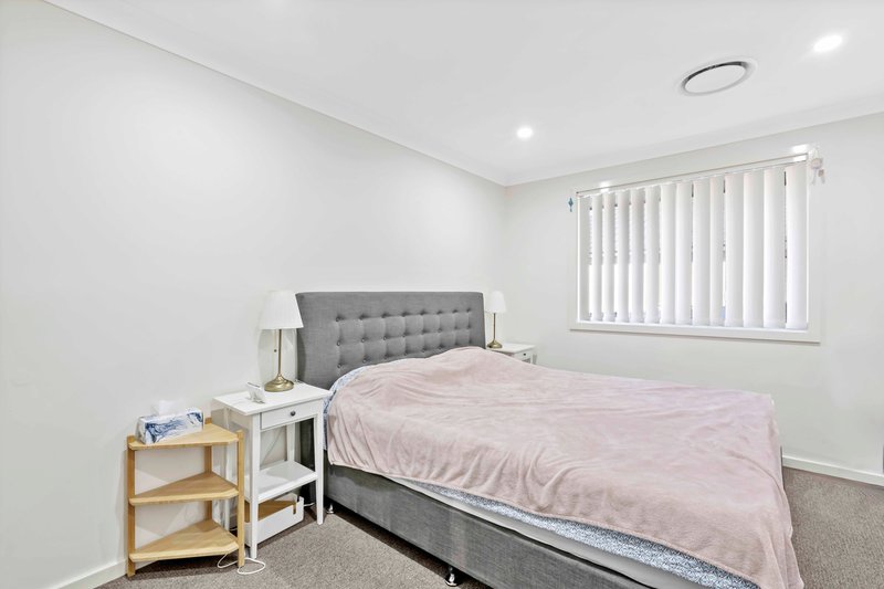 Photo - 2/111 Canberra Street, Oxley Park NSW 2760 - Image 6