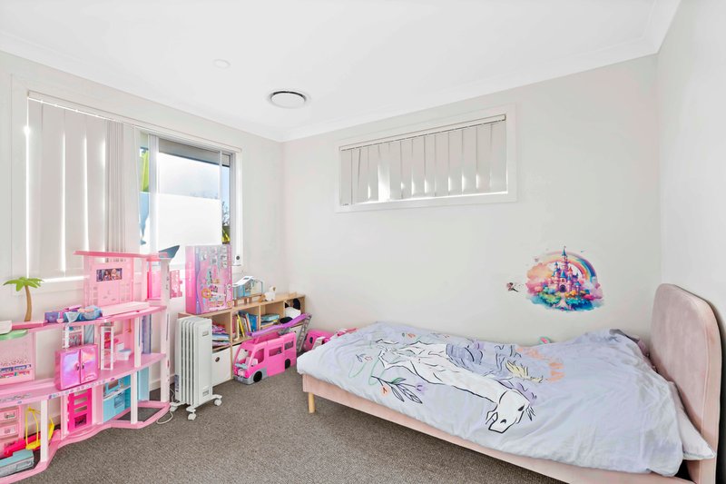 Photo - 2/111 Canberra Street, Oxley Park NSW 2760 - Image 8