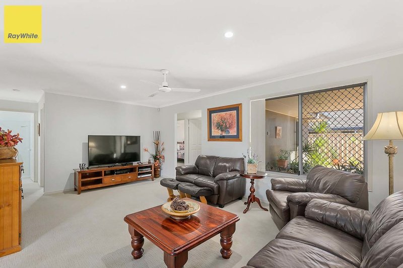 Photo - 2/111 Ibis Boulevard, Eli Waters QLD 4655 - Image 4