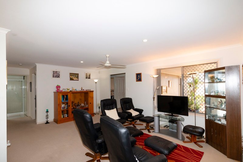 Photo - 2/111 Ibis Boulevard, Eli Waters QLD 4655 - Image 6