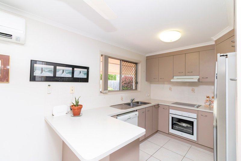 Photo - 2/111 Ibis Boulevard, Eli Waters QLD 4655 - Image 10