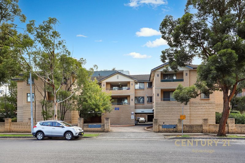 Photo - 2/111 Lane Street, Wentworthville NSW 2145 - Image 1