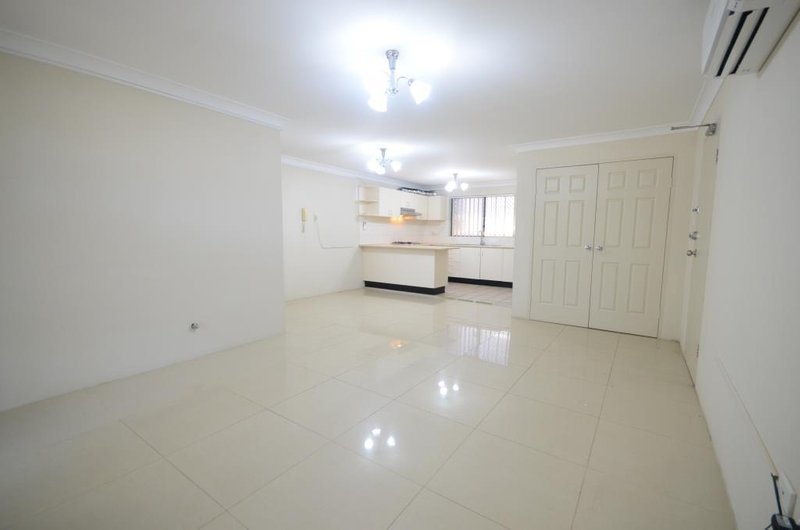 Photo - 2/111 Lane Street, Wentworthville NSW 2145 - Image 3