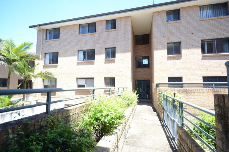 Photo - 2/111 Lane Street, Wentworthville NSW 2145 - Image 10