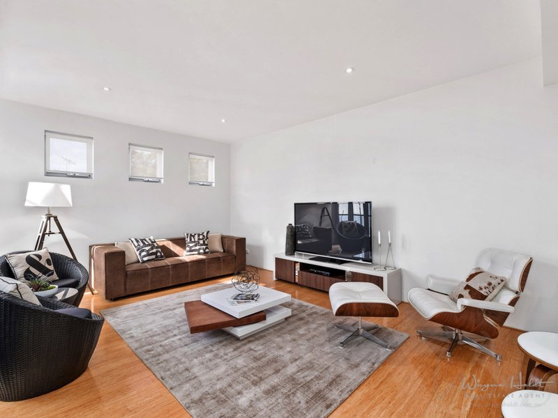 Photo - 2/111 Summers Street, Perth WA 6000 - Image 11