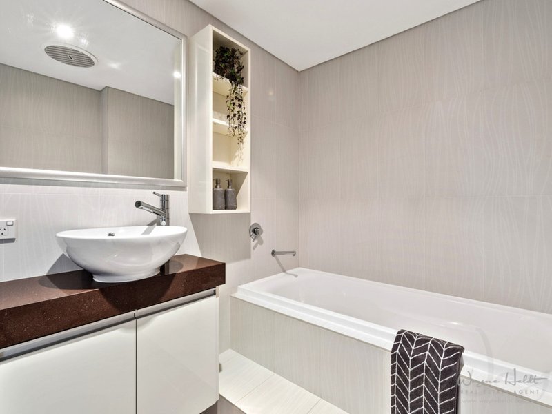 Photo - 2/111 Summers Street, Perth WA 6000 - Image 19