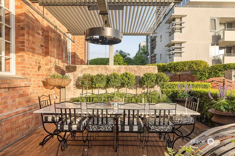 Photo - 2111/32 Refinery Parade, New Farm QLD 4005 - Image 3