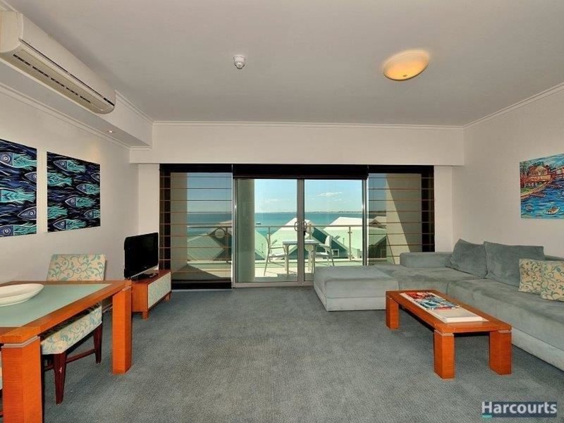 Photo - 211/16 Dolphin Drive, Mandurah WA 6210 - Image 4