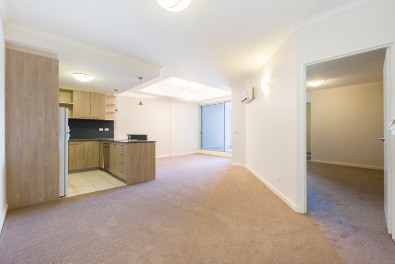 Photo - 211/16 Moore Street, City ACT 2601 - Image 2