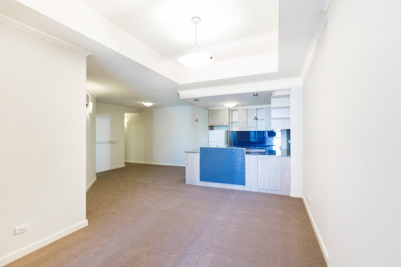 Photo - 211/16 Moore Street, City ACT 2601 - Image 3