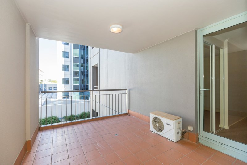 Photo - 211/16 Moore Street, City ACT 2601 - Image 10