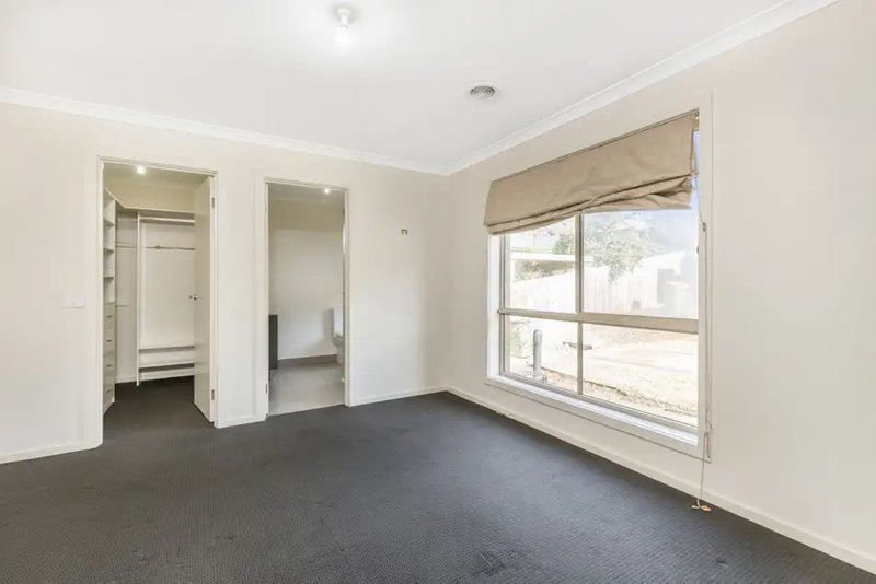 Photo - 21/12 Irvine Street, Mitcham VIC 3132 - Image 4