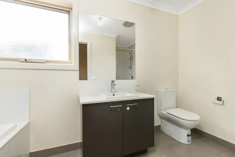 Photo - 21/12 Irvine Street, Mitcham VIC 3132 - Image 5