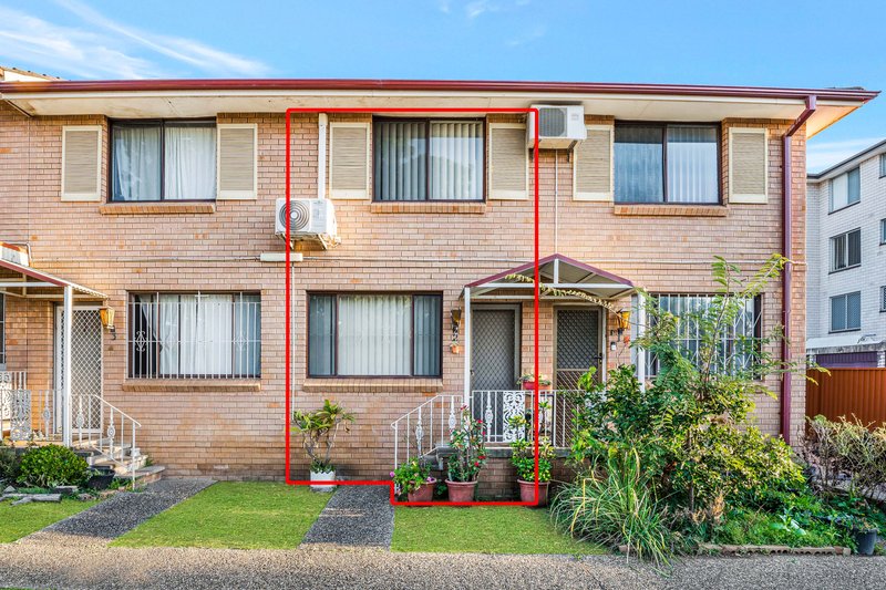 2/112 Longfield Street, Cabramatta NSW 2166