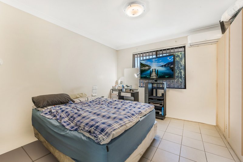 Photo - 2/112 Longfield Street, Cabramatta NSW 2166 - Image 7