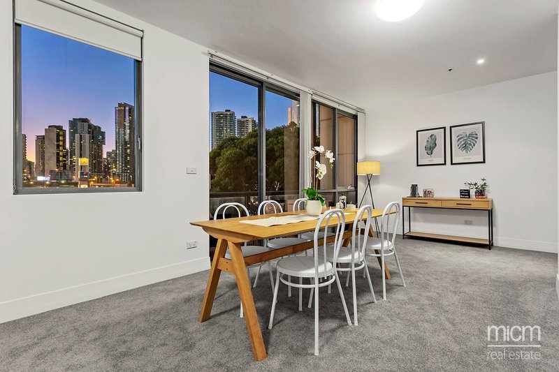 Photo - 211/221 Sturt Street, Southbank VIC 3006 - Image 2