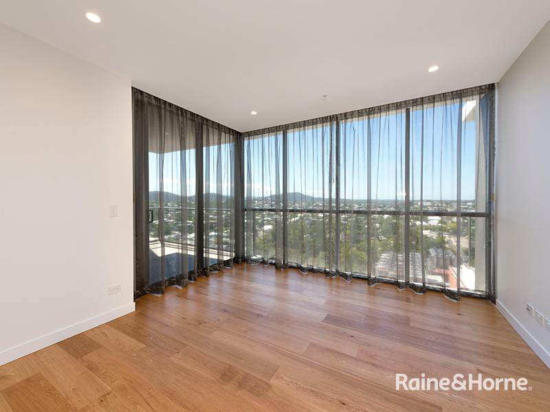 Photo - 2112/55 Railway Terrace, Milton QLD 4064 - Image 7