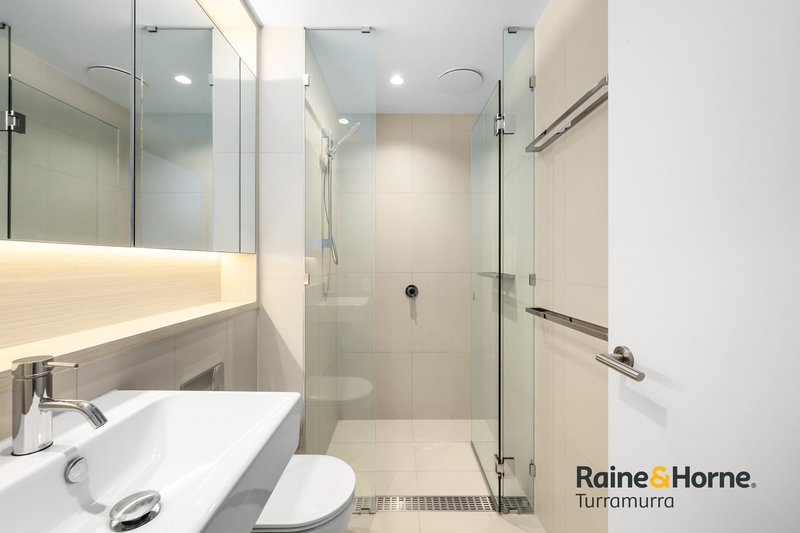 Photo - 2112/628 Flinders Street, Docklands VIC 3008 - Image 5