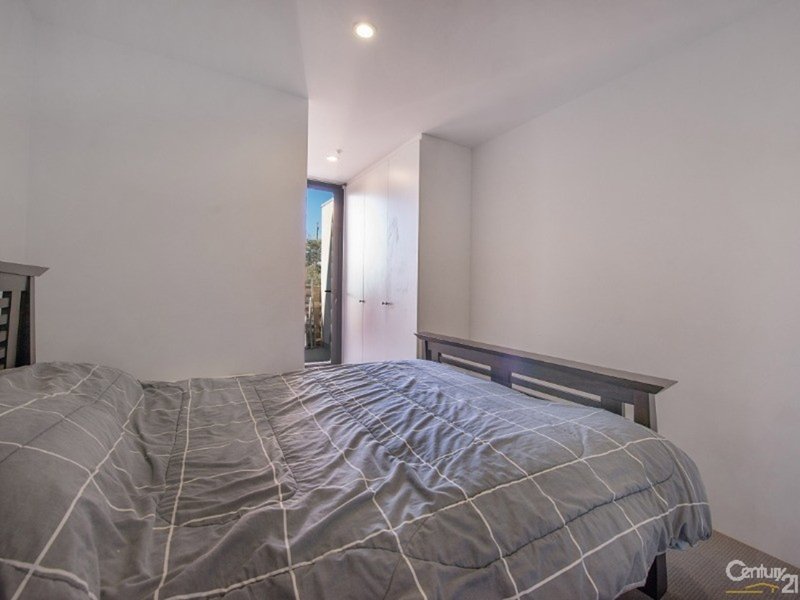 Photo - 211/278 Charman Road, Cheltenham VIC 3192 - Image 5