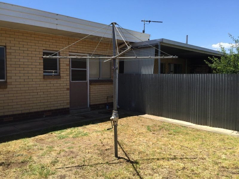 Photo - 2/113 Crown Terrace, Royal Park SA 5014 - Image 3