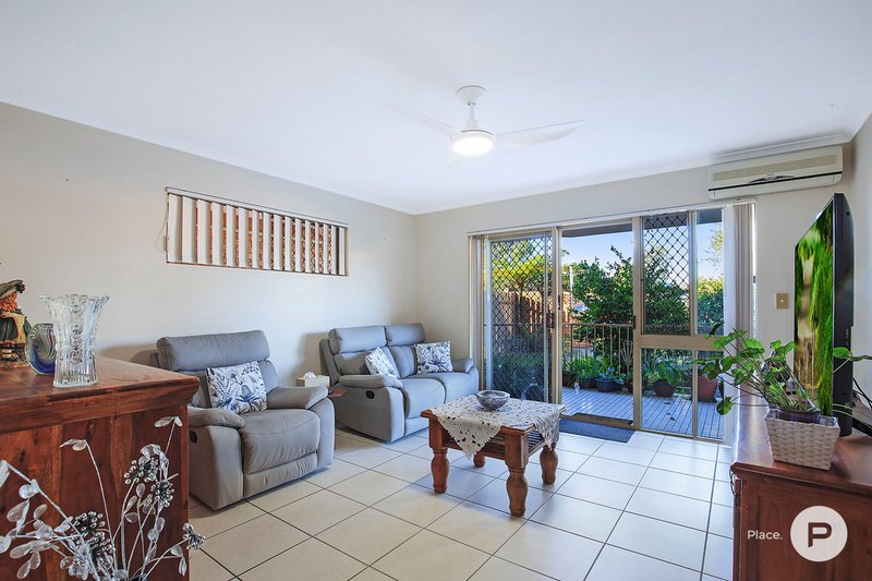 Photo - 2/113 John Street, Redcliffe QLD 4020 - Image 3