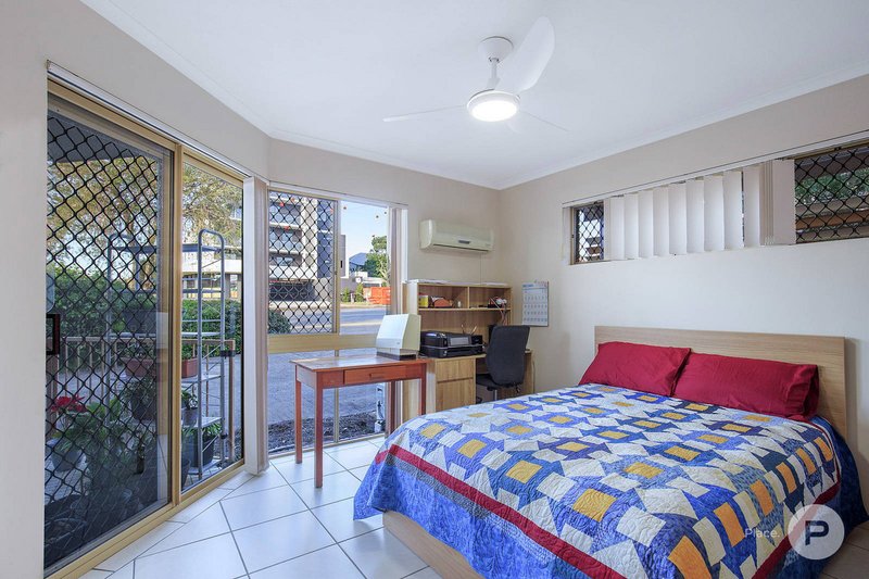 Photo - 2/113 John Street, Redcliffe QLD 4020 - Image 9