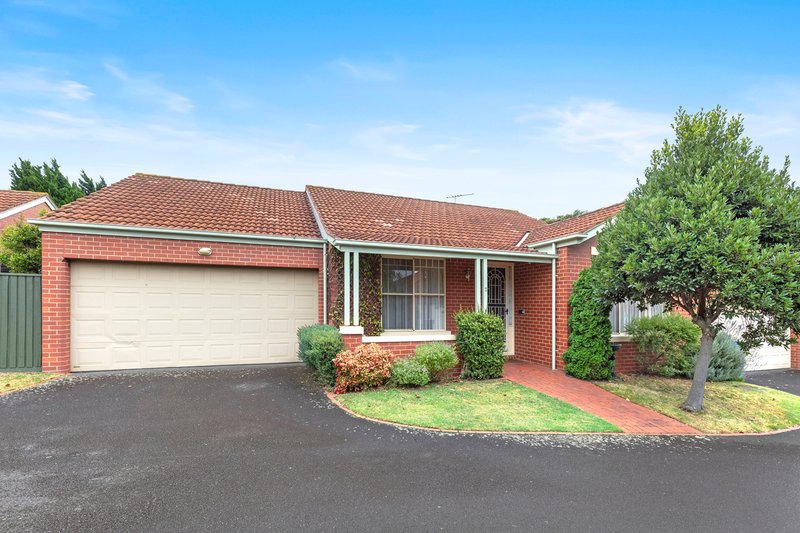 Photo - 2/113 Park Road, Cheltenham VIC 3192 - Image 1