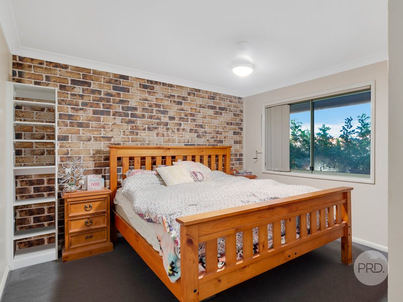 Photo - 2/113 The Lakes Drive, Glenmore Park NSW 2745 - Image 5