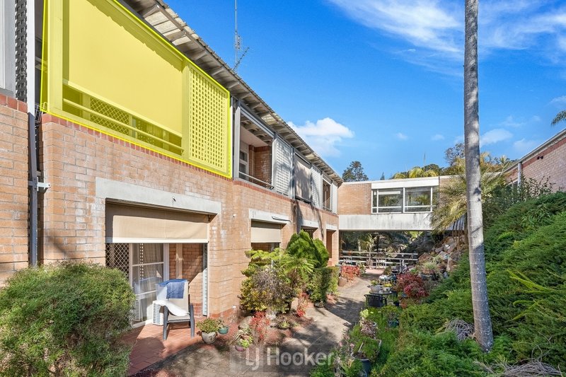 211/3 Violet Town Road, Mount Hutton NSW 2290