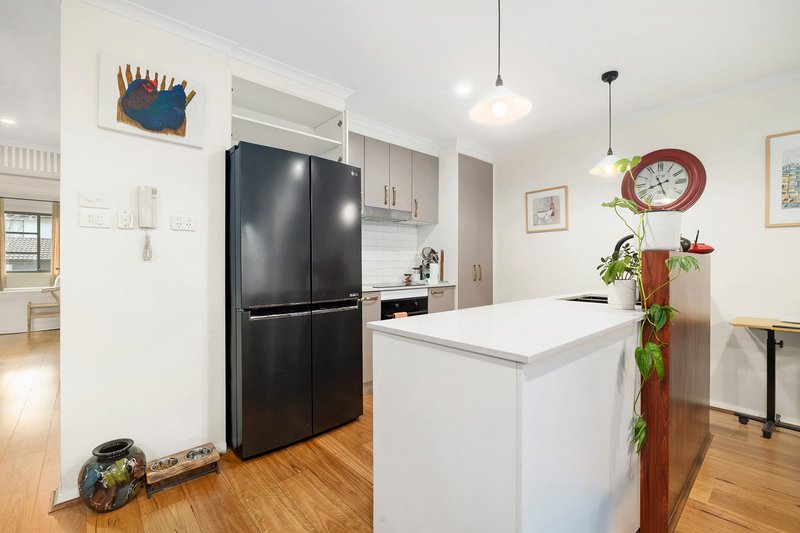 Photo - 2/114 Athllon Drive, Greenway ACT 2900 - Image 6