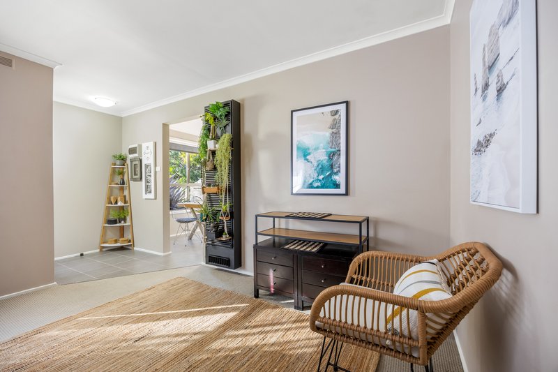 Photo - 2/114 Mansfield Avenue, Mount Clear VIC 3350 - Image 6