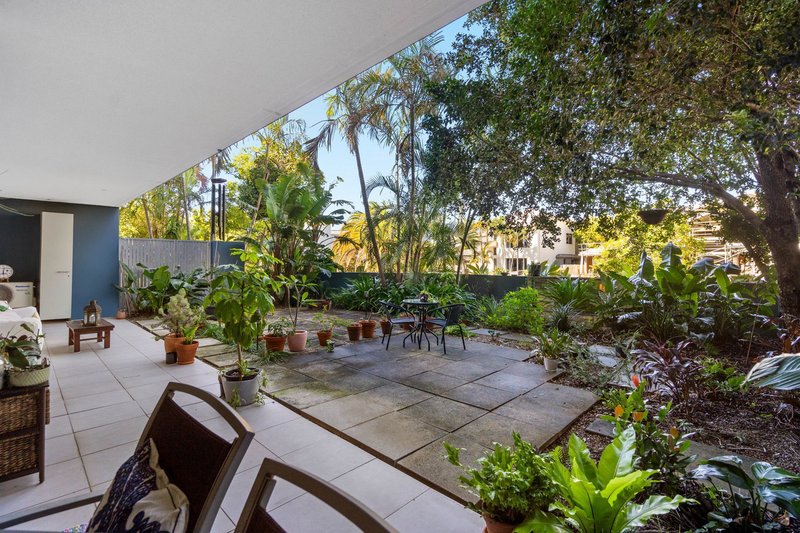 Photo - 2114/2 Activa Way, Hope Island QLD 4212 - Image 13