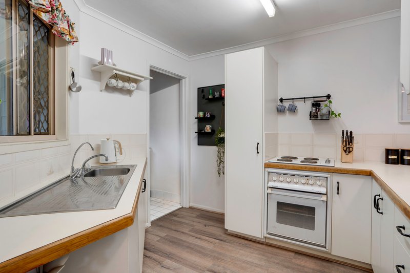Photo - 2/115 Cameron Street, Redbank Plains QLD 4301 - Image 6