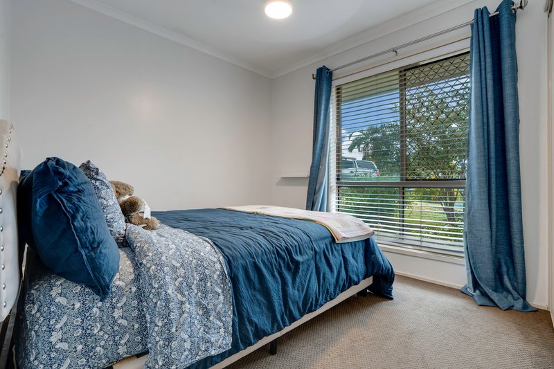 Photo - 2/115 Cameron Street, Redbank Plains QLD 4301 - Image 9