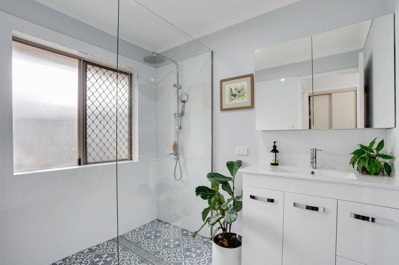 Photo - 2/115 Cameron Street, Redbank Plains QLD 4301 - Image 10