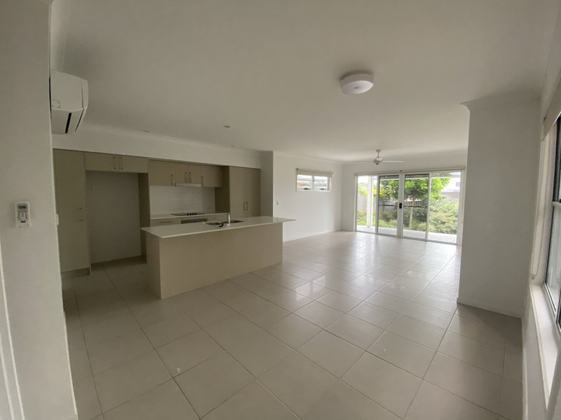 Photo - 21/15 Dianella Drive, Casuarina NSW 2487 - Image 3