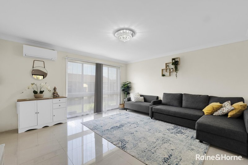 Photo - 21/15 Kookaburra Street, Ingleburn NSW 2565 - Image 2