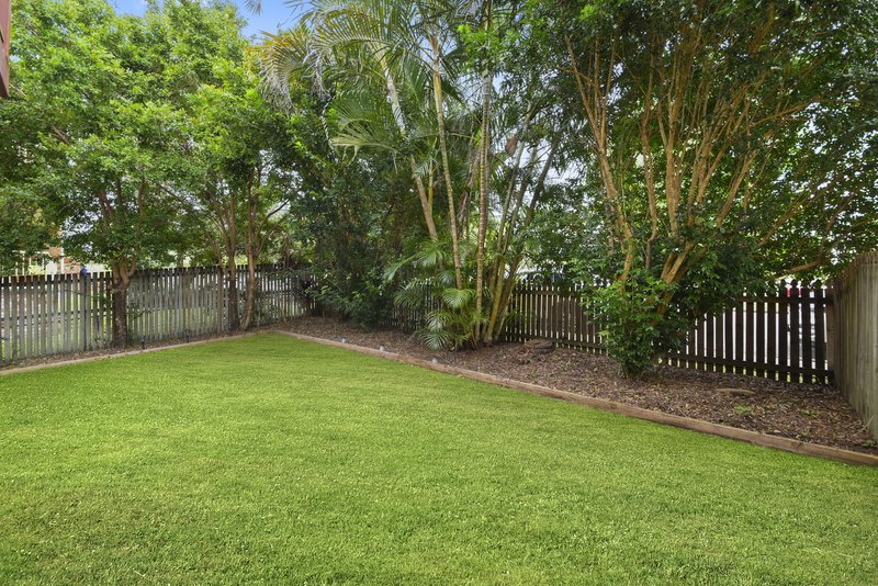 Photo - 2/115 Meemar Street, Chermside QLD 4032 - Image 10