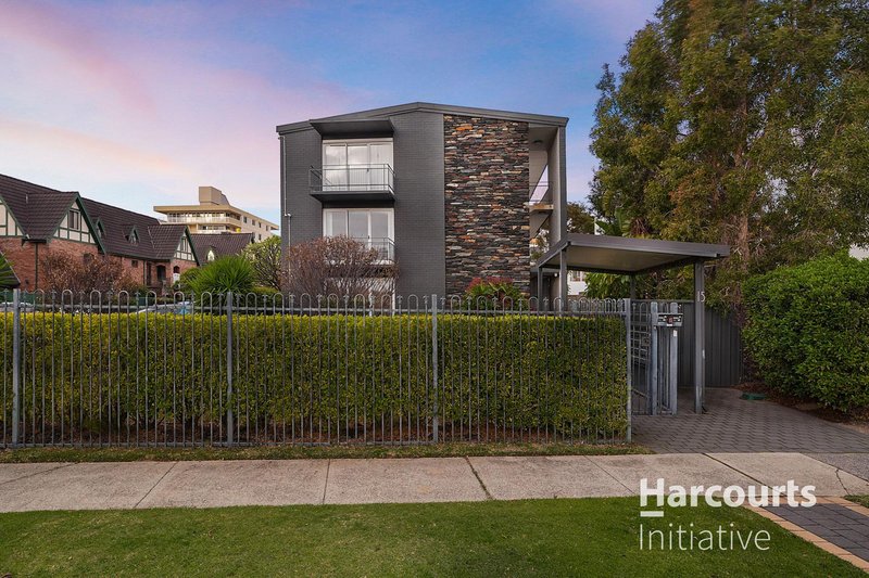 Photo - 21/15 Melville Parade, South Perth WA 6151 - Image 26