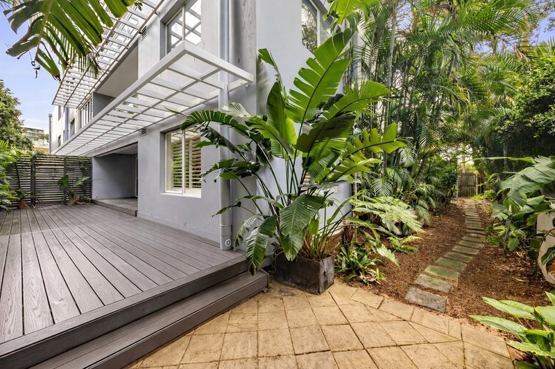 Photo - 2/1155-1157 Pittwater Road, Collaroy NSW 2097 - Image 3