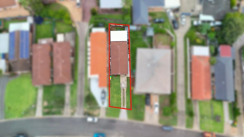 Photo - 2/116 Chasselas Avenue, Eschol Park NSW 2558 - Image 12