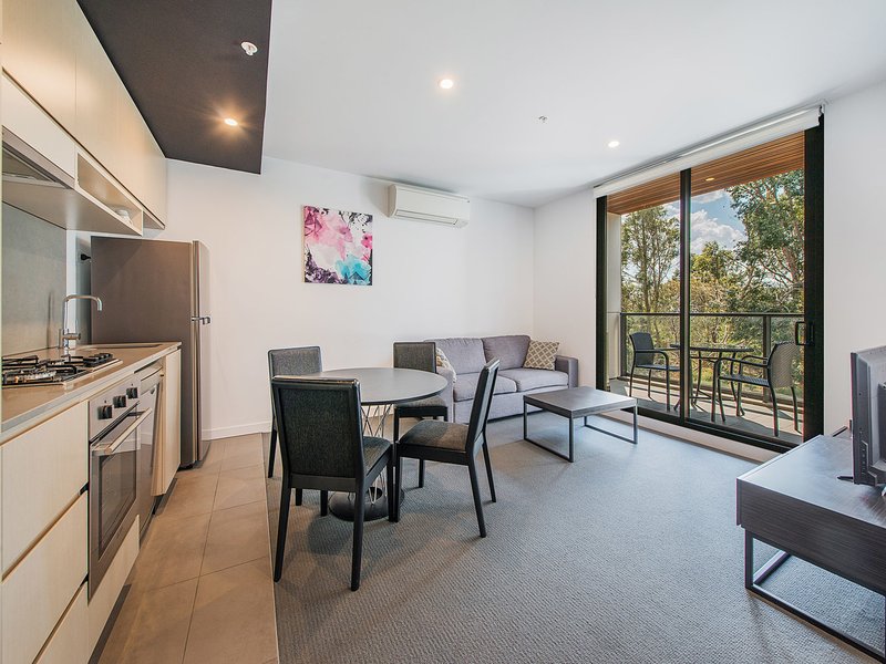 211/6 Clarkson Court, Clayton VIC 3168