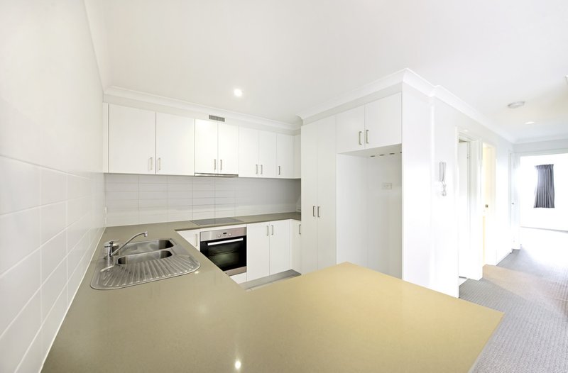 Photo - 21/16 David Miller Crescent, Casey ACT 2913 - Image 3