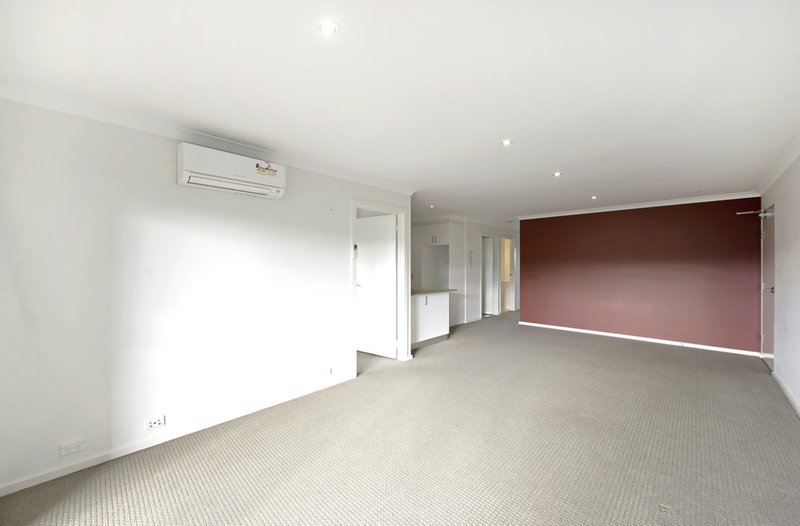 Photo - 21/16 David Miller Crescent, Casey ACT 2913 - Image 6