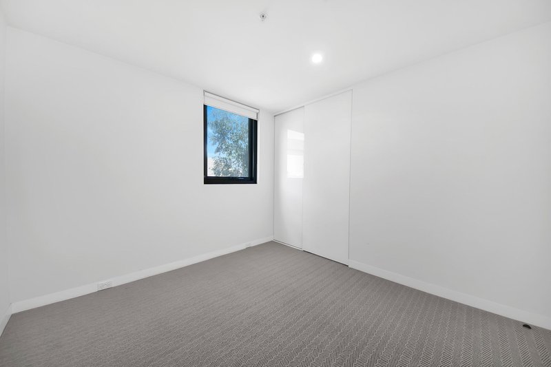 Photo - 211/64 Wests Road, Maribyrnong VIC 3032 - Image 11