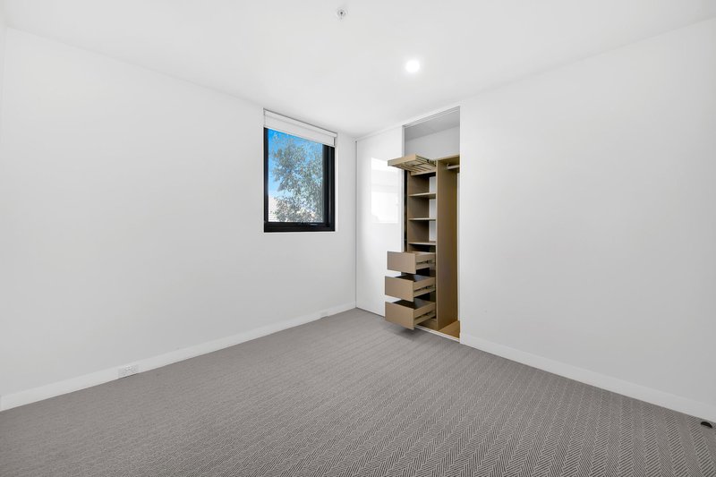 Photo - 211/64 Wests Road, Maribyrnong VIC 3032 - Image 12